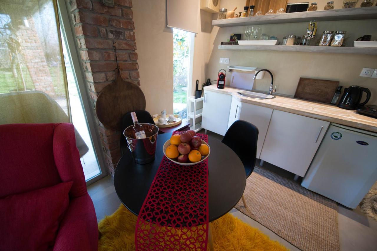 Sinanis Garden House Apartment Volos Bagian luar foto